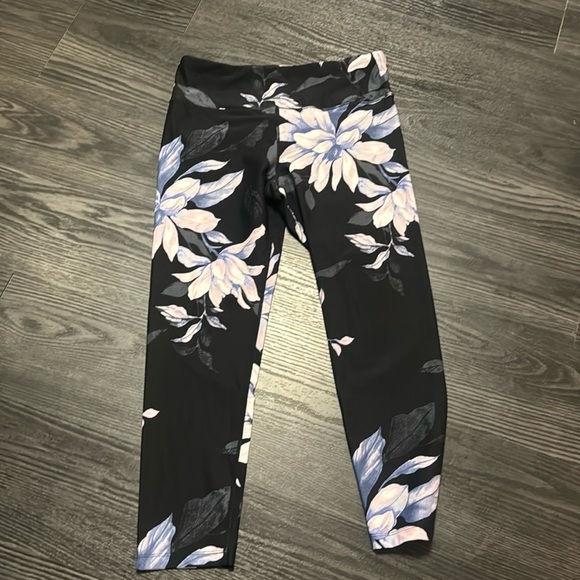 🍍CALVIN KLIEN PERFORMANCE FLORAL LEGGINGS 🍍sz Large Q-1 - Picture 1 of 4
